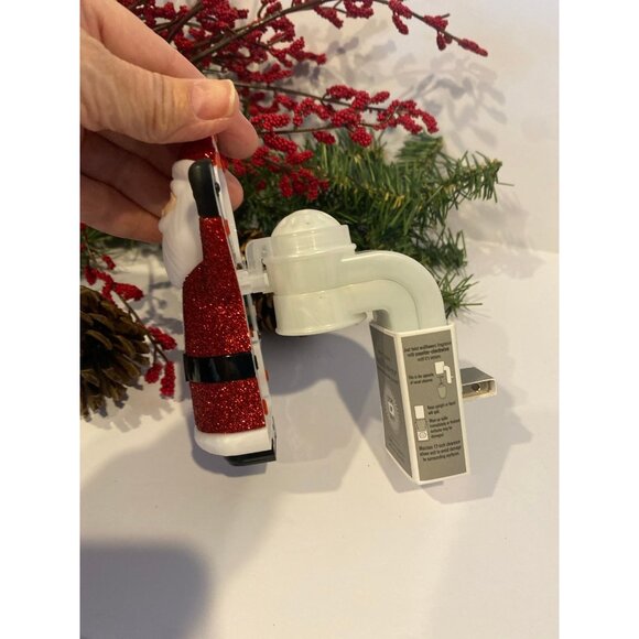 Bath & Body Works “Santa with Presents” Nightlight Wallflower Plug -New with tag - Picture 5 of 10